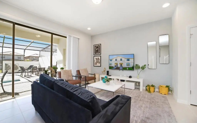 Townhome Splash Pool BBQ Free Water Park!