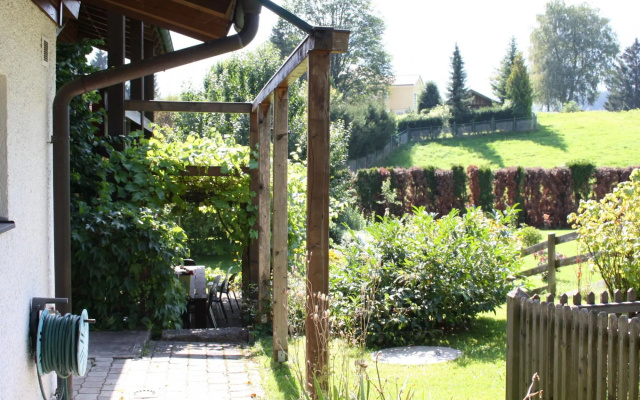 Spacious Villa near Lake in Goldegg