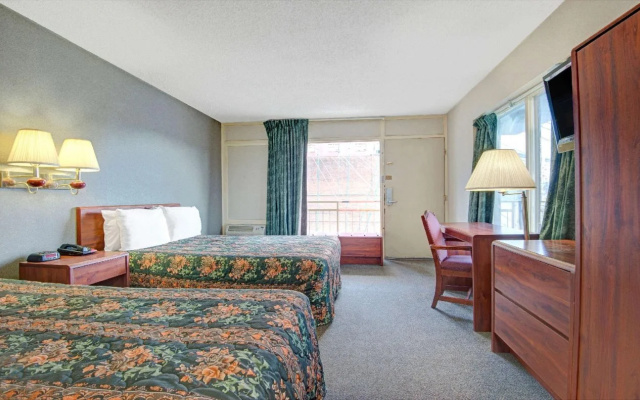 Knights Inn Wheeling