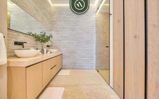 Luxury 1BR Condo With Private Terrace - Ocean View