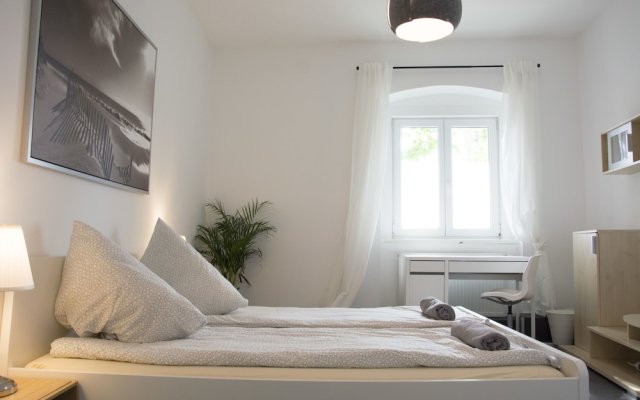 Bed'n'Work Apartment Prenzlauer Berg 1