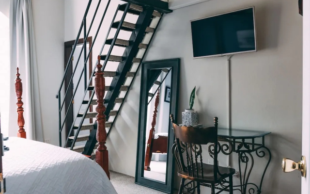 Liquidambar Hotel