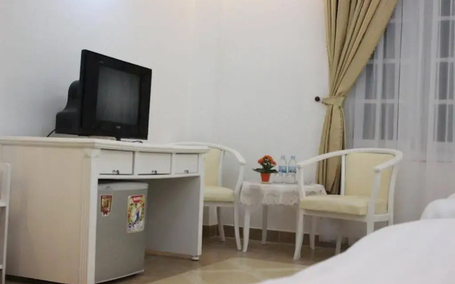 Pho Lanh Hotel