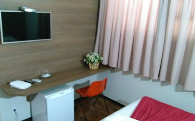 Aurora Hotel