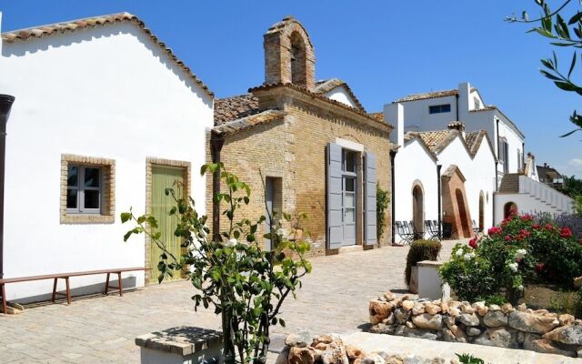 Отель Masseria Celentano Relais & Agriturismo Италия, Сан-Северо - отзывы, цены и фото номеров - забронировать отель Masseria Celentano Relais & Agriturismo онлайн вид на фасад