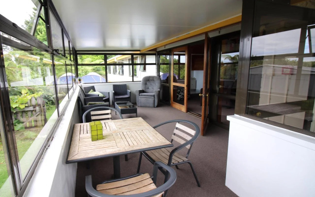 Sunflower Lodge