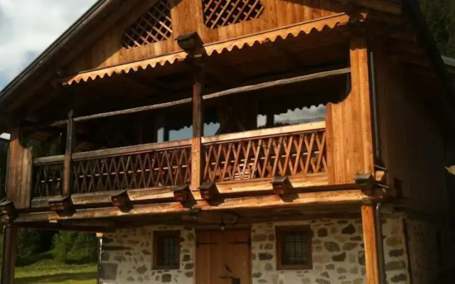 Tabià al di là de lAiva