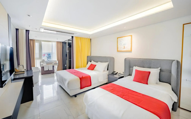 Waystone Seoubong Hotel
