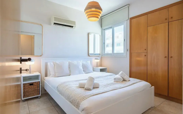 Calina - 3-BR Apt & Pool in Mackenzie