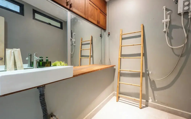 Lofty Comfort Stay-Relax by Soben Home