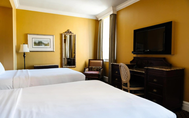 The Lafayette New Orleans By Kasa Living