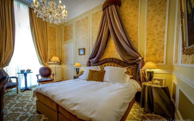 Отель Relais & Chateaux Hotel Heritage Бельгия, Брюгге - 1 отзыв об отеле, цены и фото номеров - забронировать отель Relais & Chateaux Hotel Heritage онлайн комната для гостей