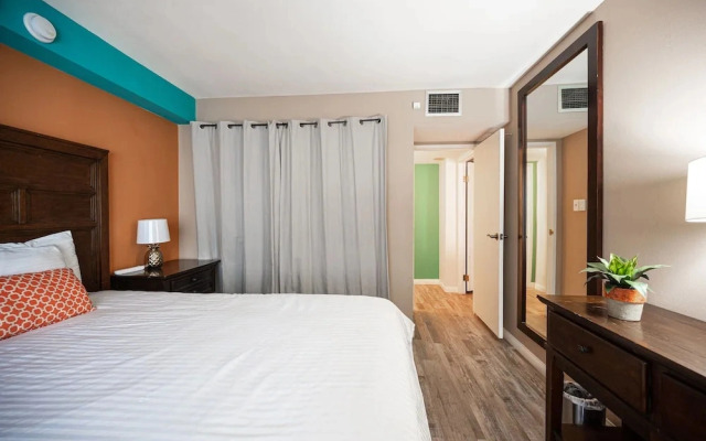 Stay Together Suites | Center Strip