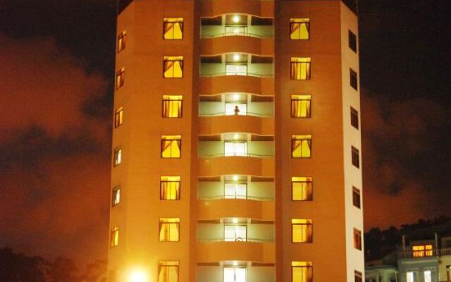 Van Hai Hotel вид на фасад