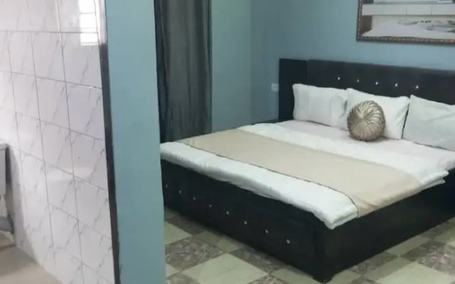 De-Convenant Apartment Short Term Rental