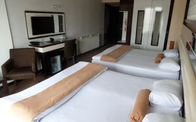 Hotel La Bella Soma