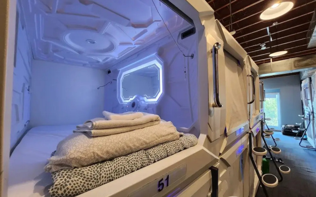 U Street Capsule Hostel