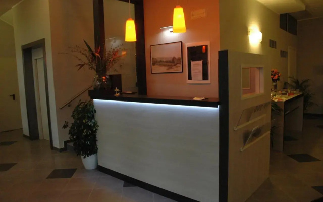 Hotel 4 Strade
