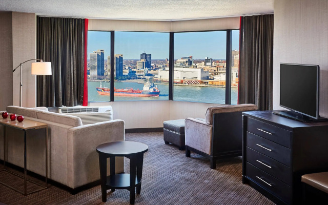 Best Western Plus Waterfront Hotel
