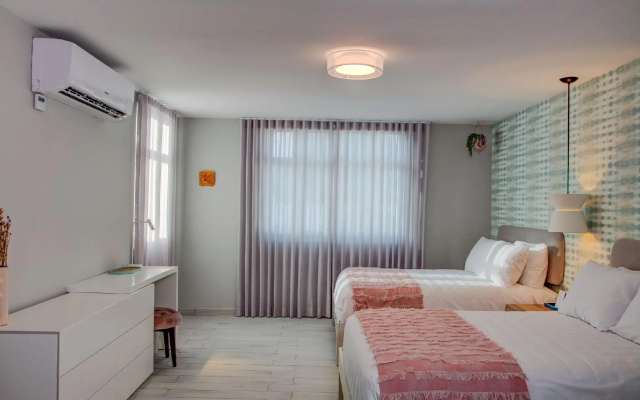 Trópica Beach Hotel