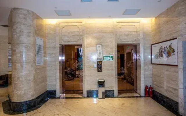 Xixia Fangyuan International Tongfengxiang Hotel