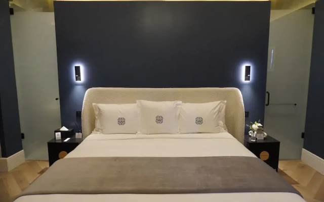 Por los Siglos Hotel