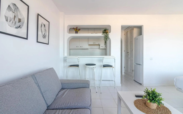 OceanFront Flat I by Canary365