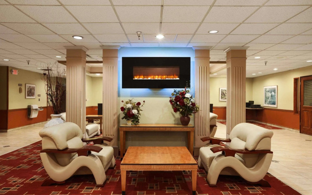 Ramada Sioux City
