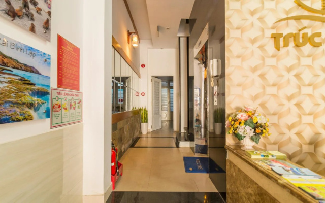 Truc Hung Hotel by OYO Rooms