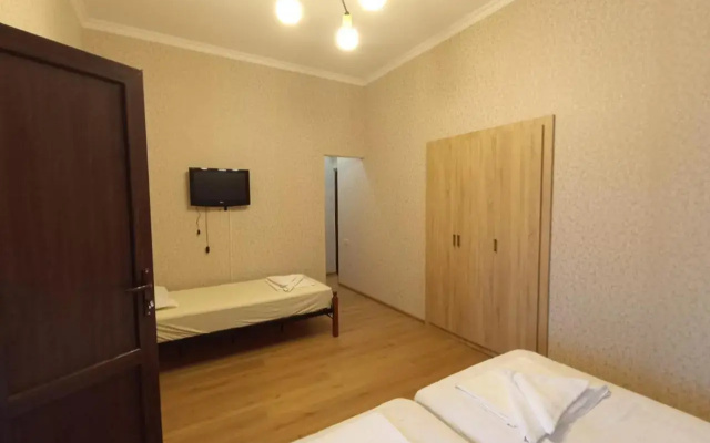 Guri Hotel