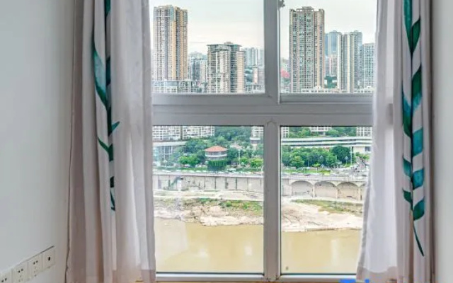 Recalling Yangtze River Hotel