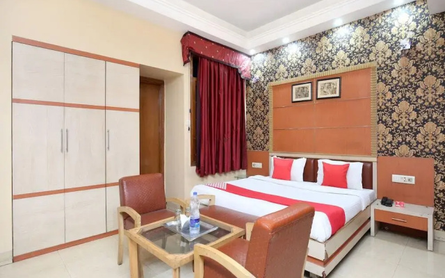 OYO Rooms Hussainpura Bridge