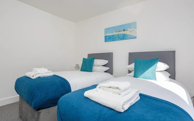 Lowcay Apartment C