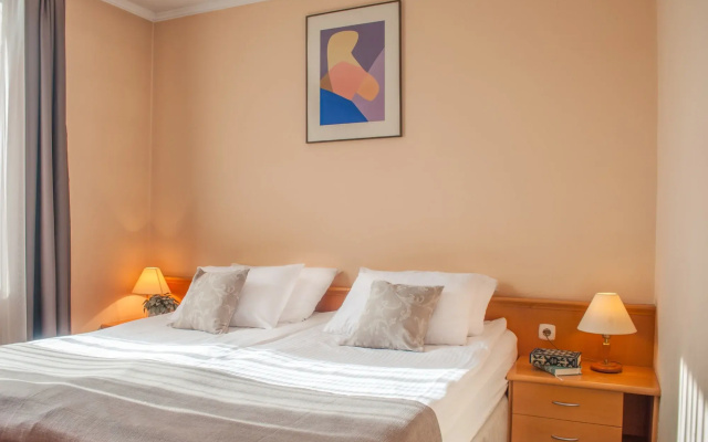 Hotel Mrak 4*