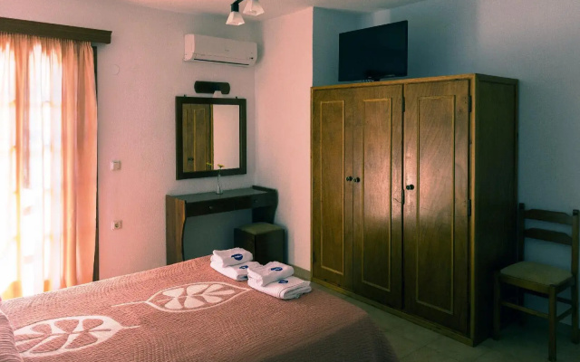Drymna Hotel