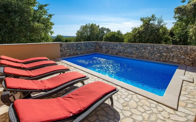 Stunning Home in Garica With Wifi and 4 Bedrooms