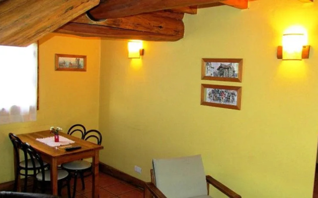 Alto Rolando Apartamentos