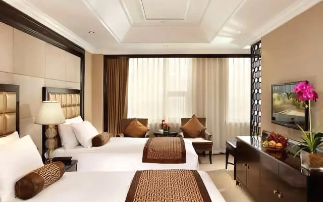 Royal Hotel