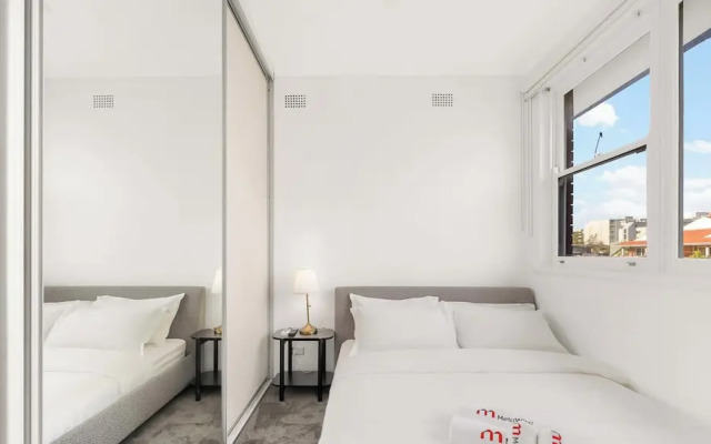 Metawise 2BR Apt Steps to Brighton-le-sands Beach