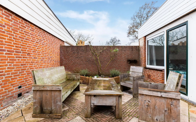 Holiday Home in Noordwijkerhout Near Lake