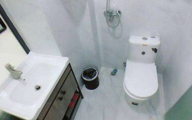 Wanshi Chang Anshun Express Apartment (Shenzhen North Railway Station)