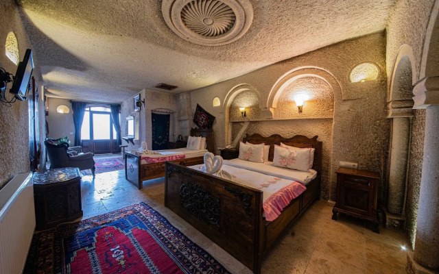 Safran Cave Hotel