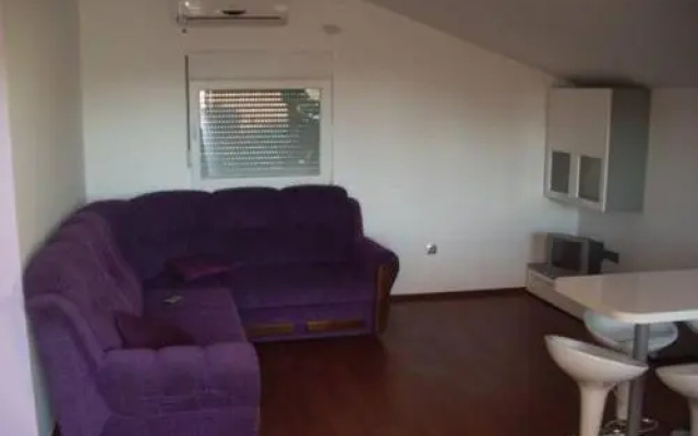 Sukosan Apartment