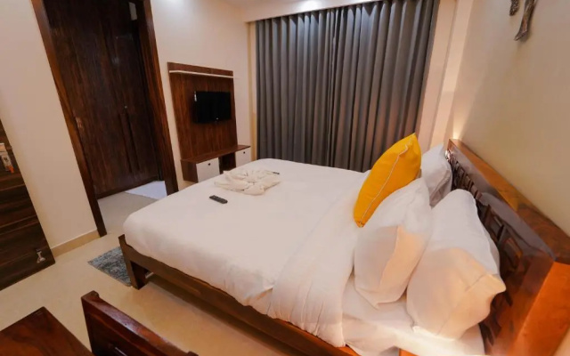 Lime Tree Two Bhk Service Apartment Golf Course Road Gurgaon