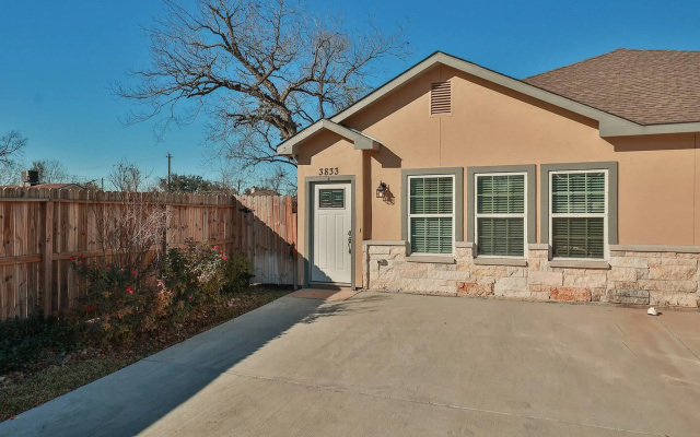 Modern Elegance:Minutes from NRG, Houston