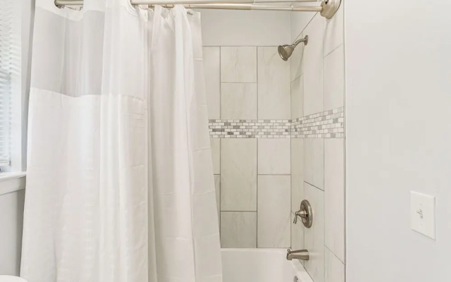 Brunswick Retreat w/ Patio & Grill, Near Beaches!
