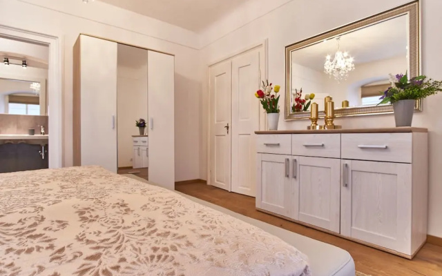 Charles Bridge Royal Apartment