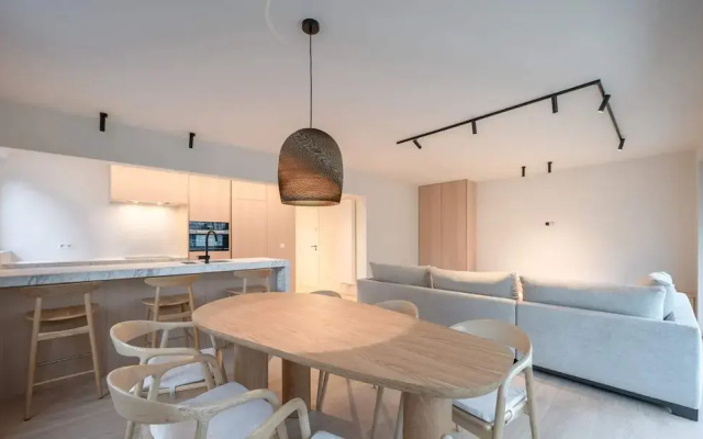 Stylish Apartment in Knokke - Balcony City View Pet-friendly