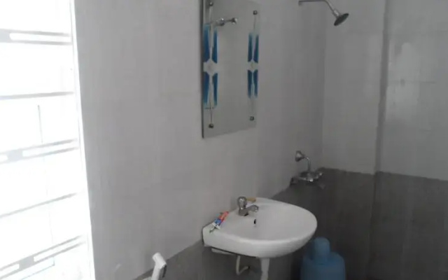 Shade Premium Suites