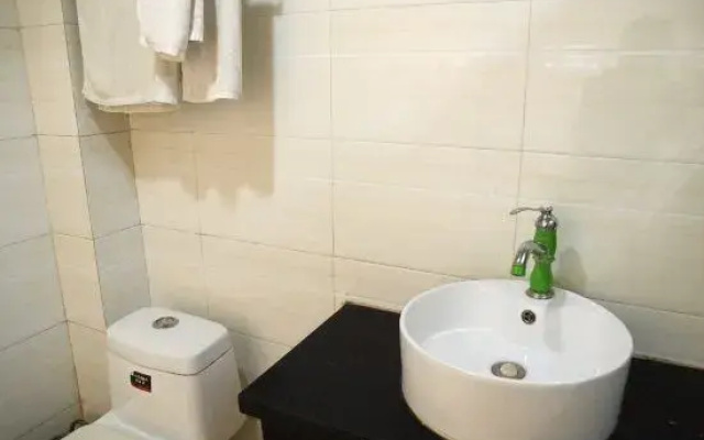 Happy business E-sports Hotel